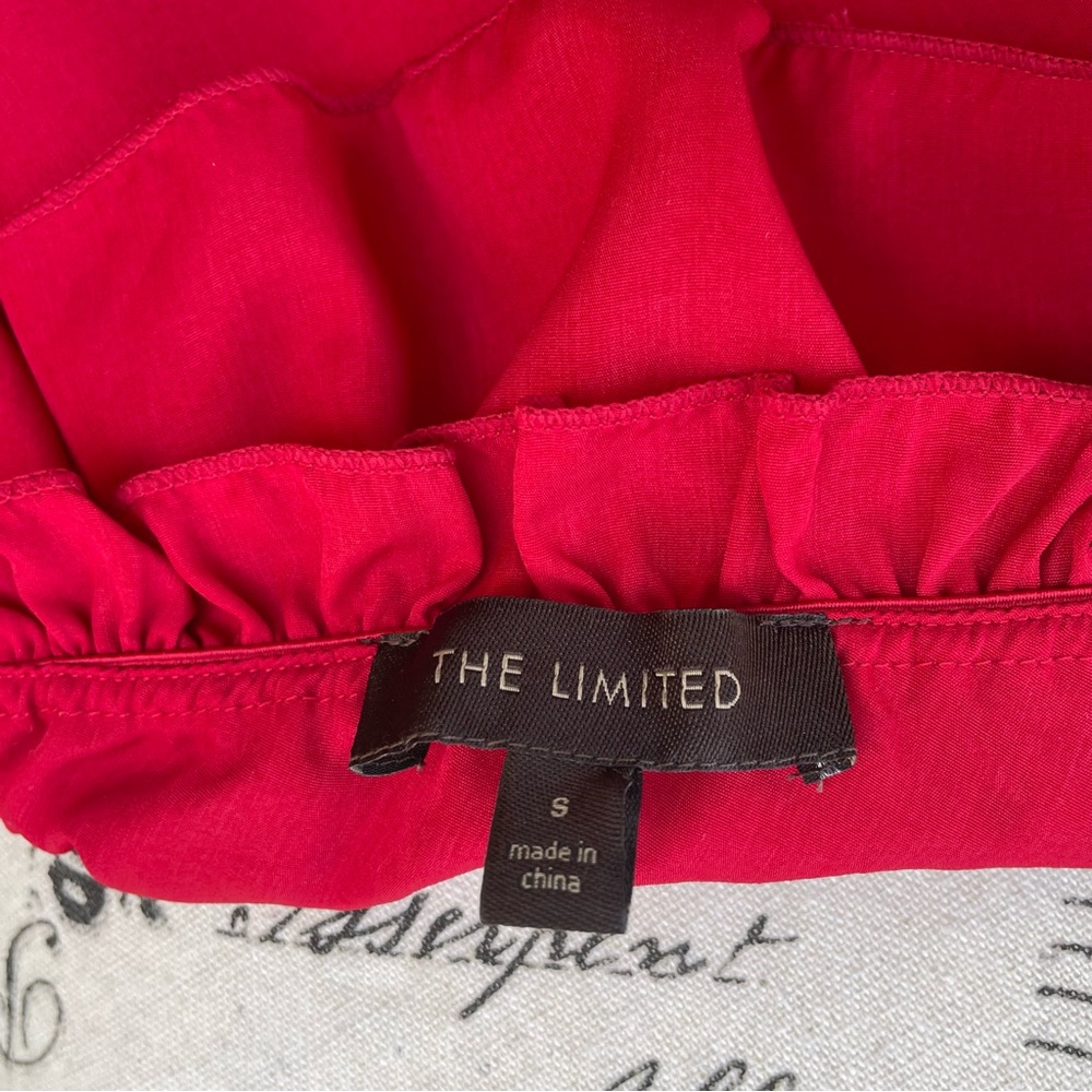 The‎ Limited Red Ruffle One-Shoulder Blouse - Picture 3 of 4
